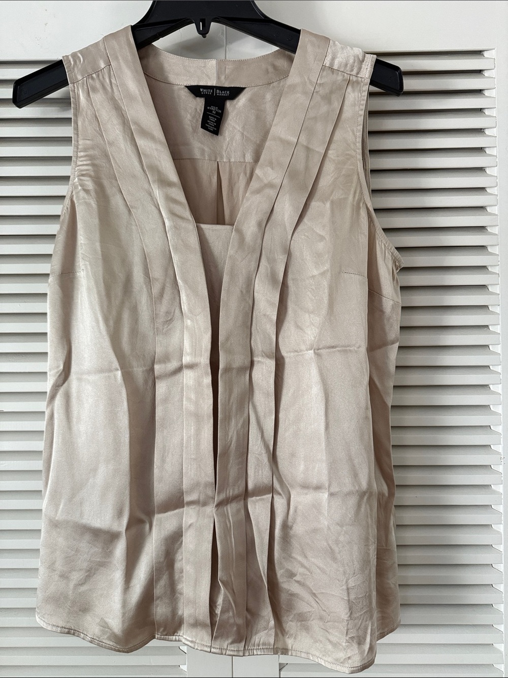 le chateau Cream Pleated V-Neck Sleeveless Shell